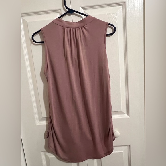 Eve & Maddie Rose Color Size Small Sleeveless Lace Top - Picture 3 of 3